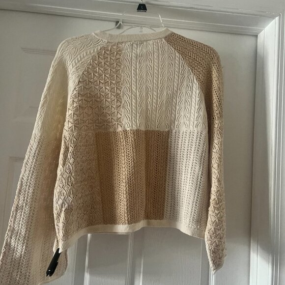 Alice and Olivia Martha bell sleeve pullover - XS - Picture 6 of 11